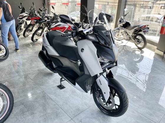 YAMAHA XMAX 250 CONNECTED ABS YAMAHA XMAX 250 CONNECTED ABS